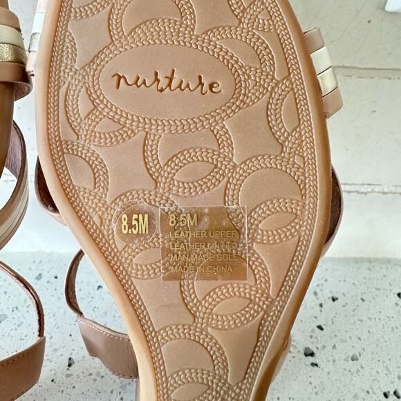 Nurture Women’s T-Strap Beige/Gold Leather Comfort Wedge Heeled Sandals Size 8.5 - Picture 6 of 12